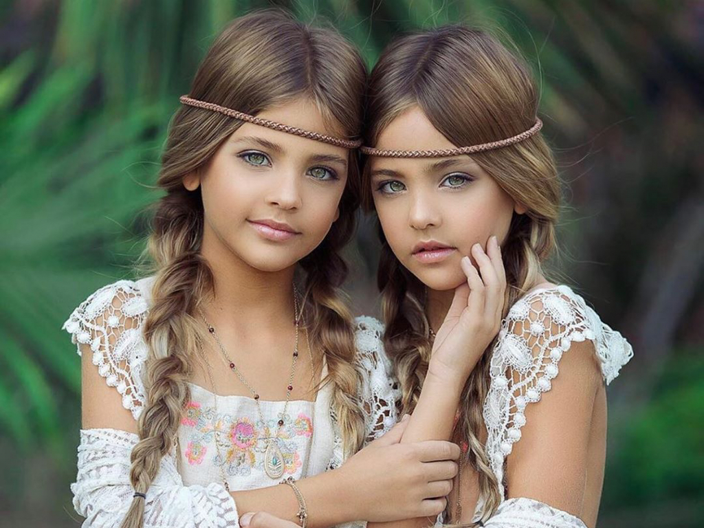 Discover What The Most Beautiful Twins In The World Are Doing Now Page 5 Of 26 Obsev 